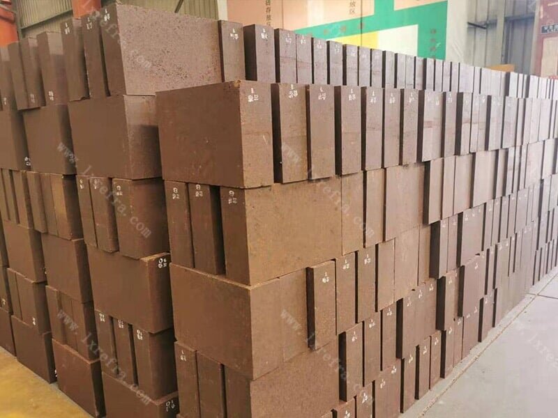 Magnesium aluminum chromium fire bricks