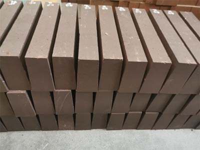 Fused rebonded magnesia chrome brick