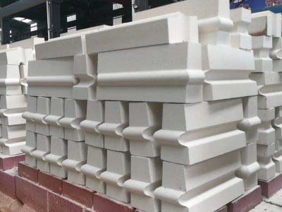 Corundum bricks