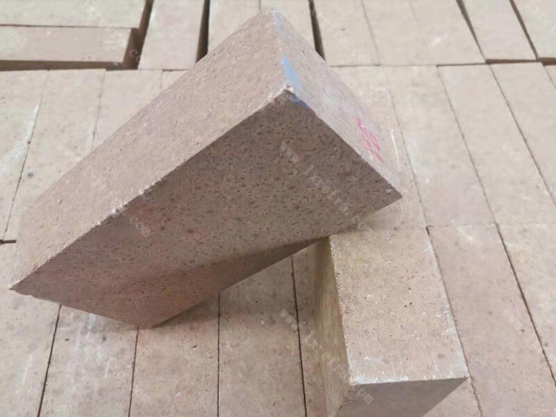 Fire magnesia bricks