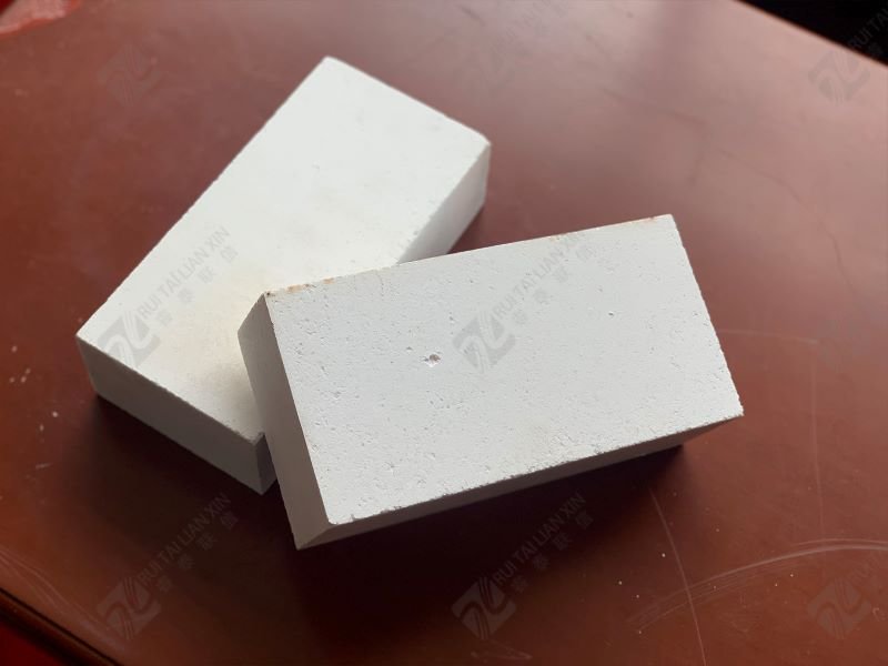 refractory corundum brick